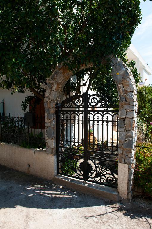 Studios Margarita Petalidi Luaran gambar
